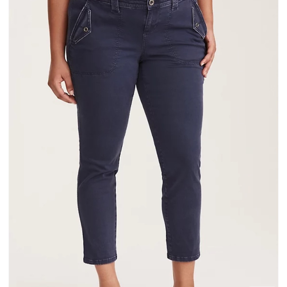 Torrid cropped twill military pant size 20